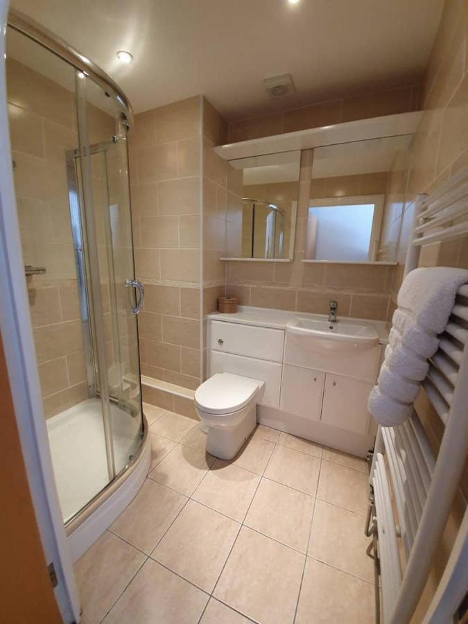 Stylish Flat In Central Tenby & Free Parking Bagian luar foto