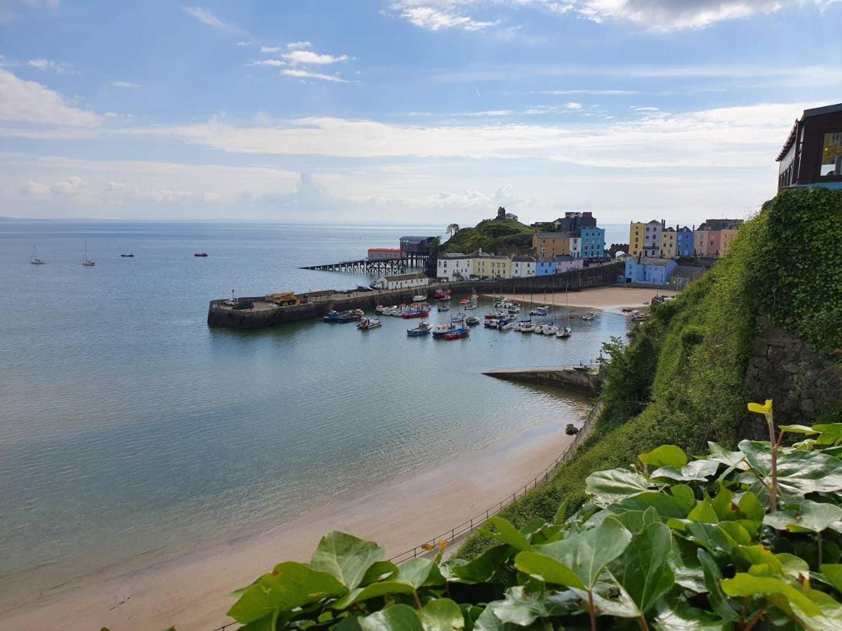 Stylish Flat In Central Tenby & Free Parking Bagian luar foto