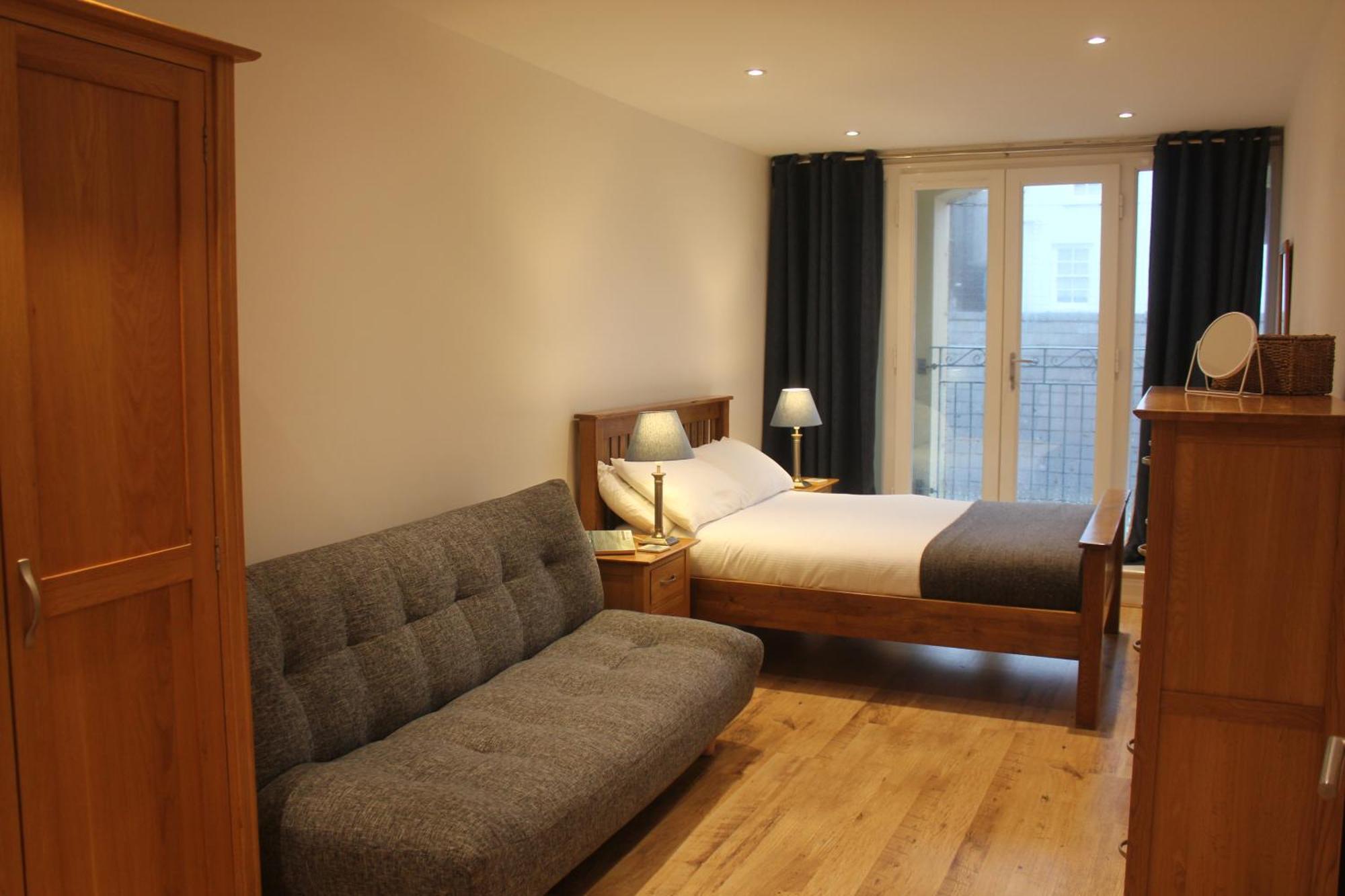 Stylish Flat In Central Tenby & Free Parking Bagian luar foto